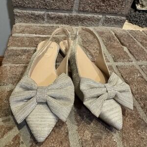 Bandolino Womens Simona Slingback Flats Size 6.5 Gold Metallic Bow Pointed Toe